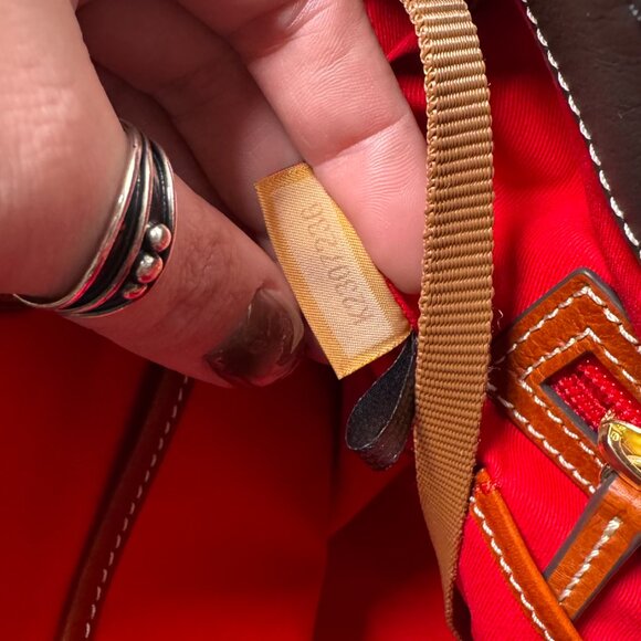 Dooney & Bourke Black Lucca Leather Barlow Purse - Picture 5 of 8